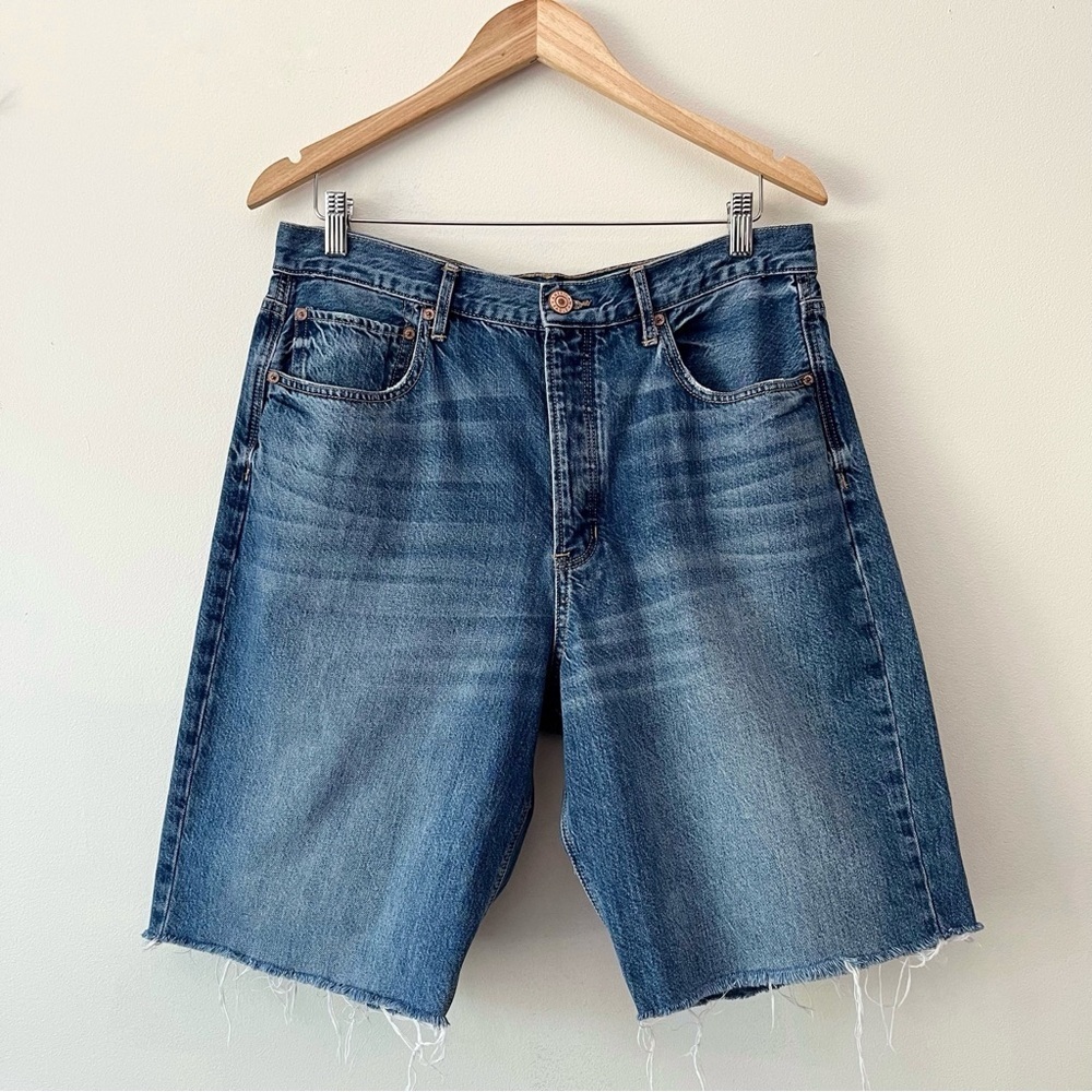 American Eagle 90s Boyfriend Shorts Size 14 Regular